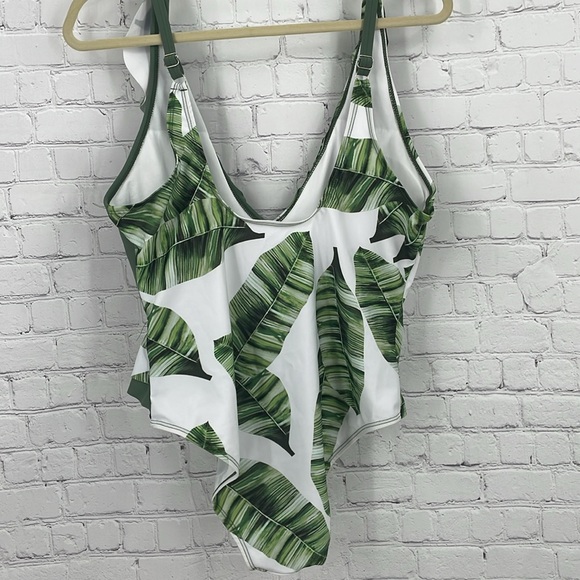 Deep V Neck Bathing Suit 1 Piece Amazon Essentials Palm Leaf Plants XL Padded - Picture 4 of 5